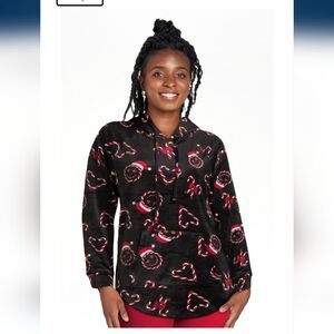 NWOT Boundaries Women's Juniors Christmas Pullover Hoodie XS